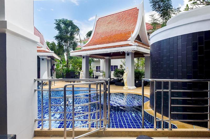 Asena Karon Resort Extérieur photo